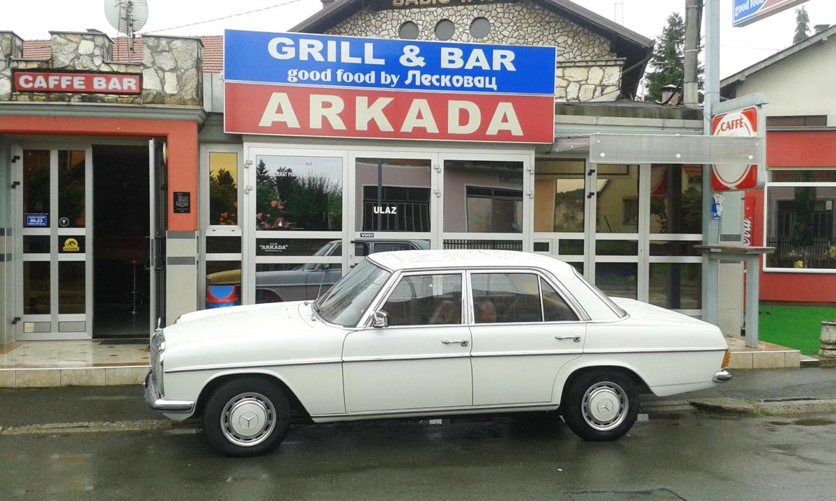 Grill & Bar Arkada Logo