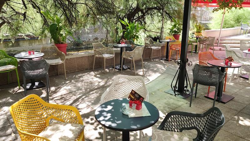 Cafè Nostalgia Logo