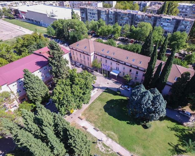 Fakultet prirodoslovno-matematičkih i odgojnih znanosti u Mostaru Logo