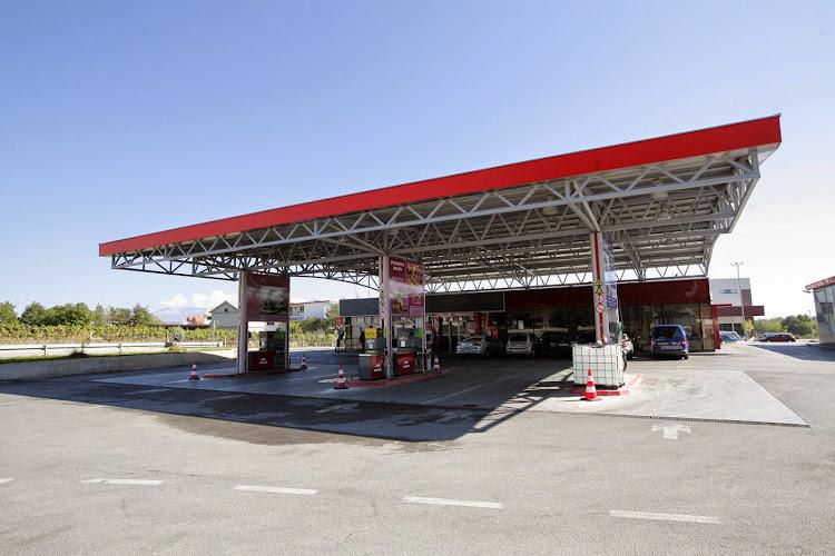 Mališić Petrol Logo