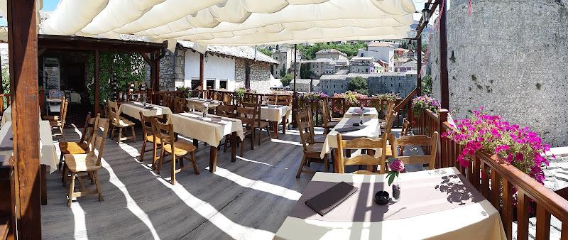 Restoran Tomato Logo