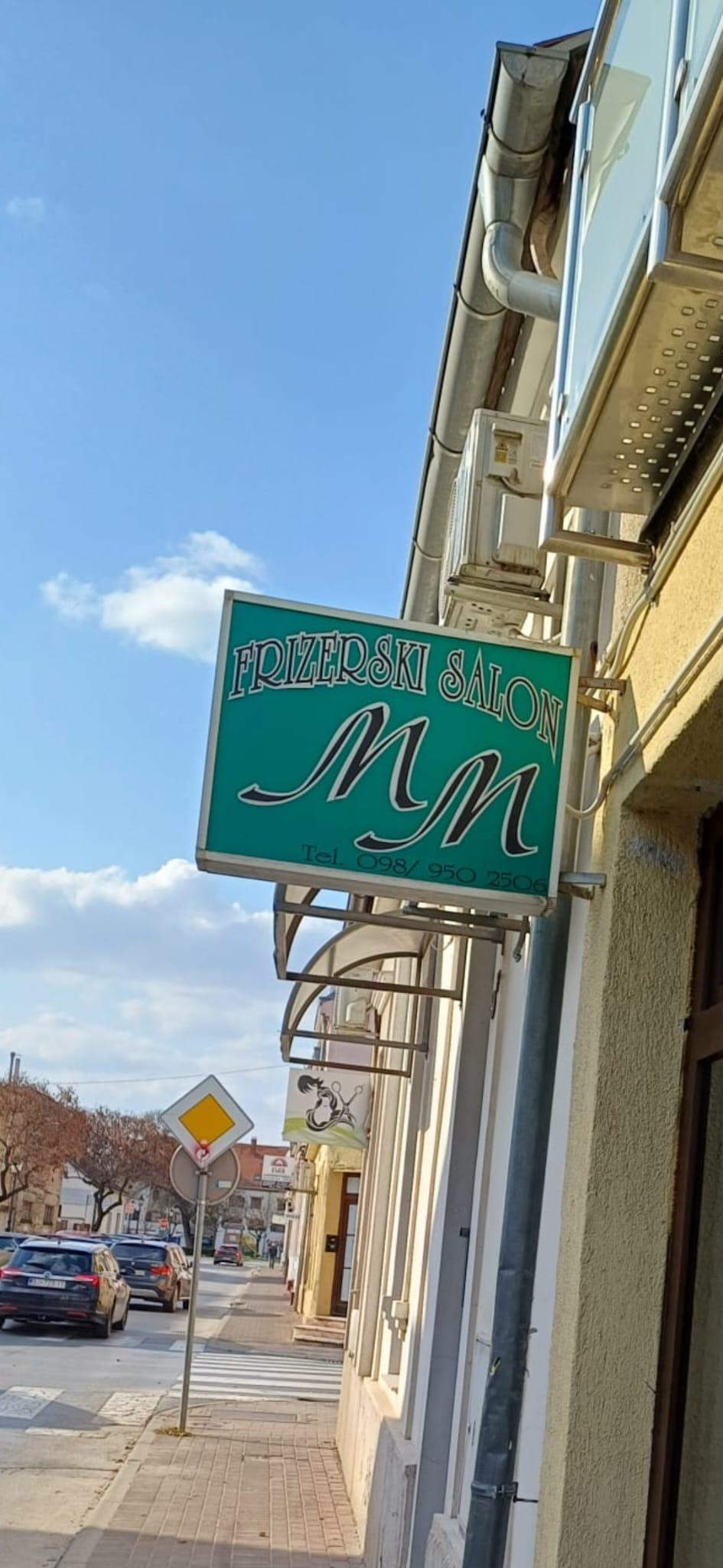 Fotografija uz recenziju